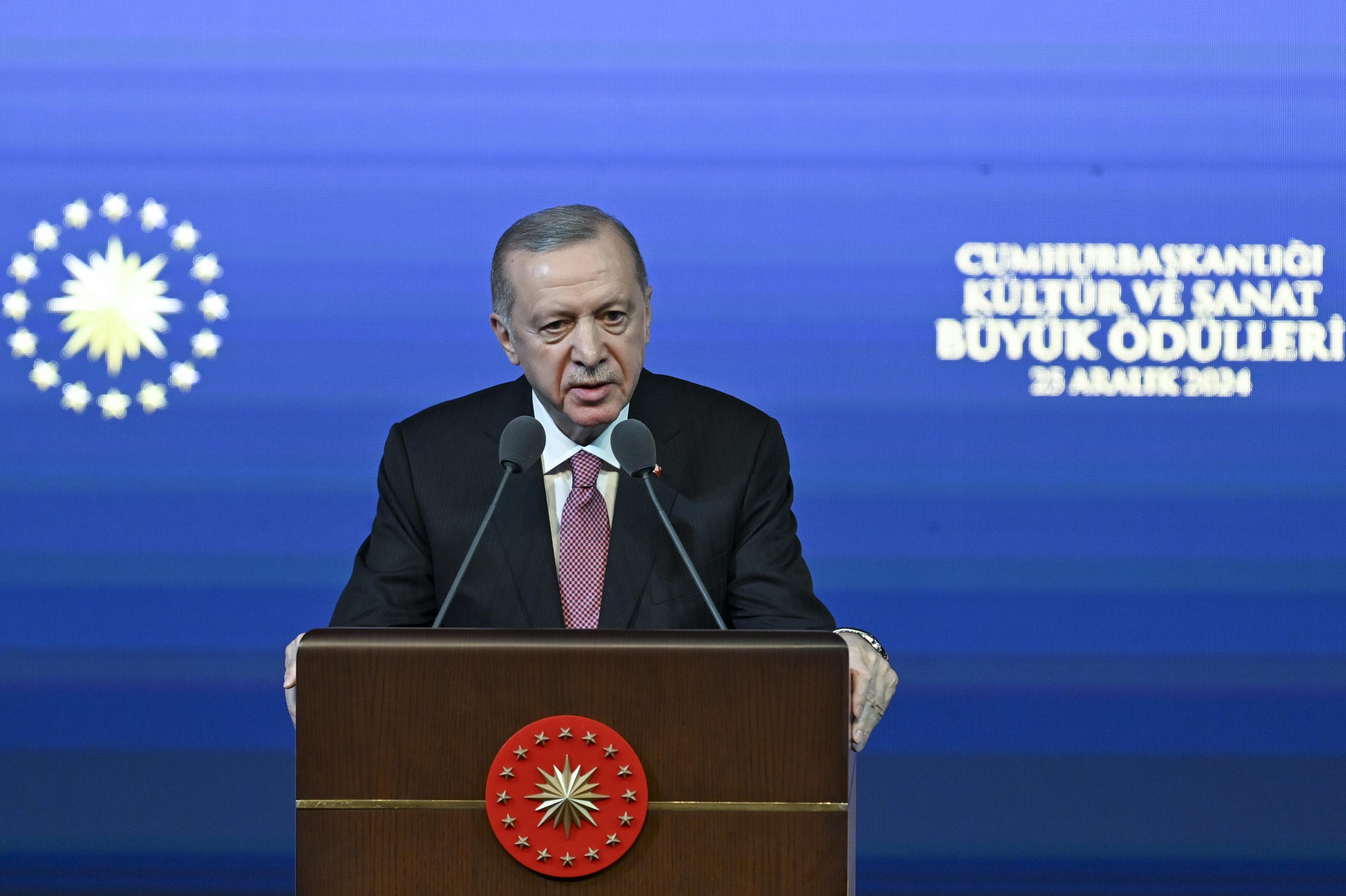 Sayın Cumhurbaşkanımız Recep Tayyip Erdoğan’ın teşrifleriyle Beştepe Millet Kongre ve Kültür Merkezi'nde gerçekleşen Cumhurbaşkanlığı Kültür Sanat Büyük Ödülleri Töreni’ne katıldık.